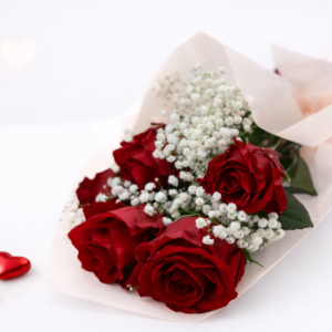Romantic and minimal